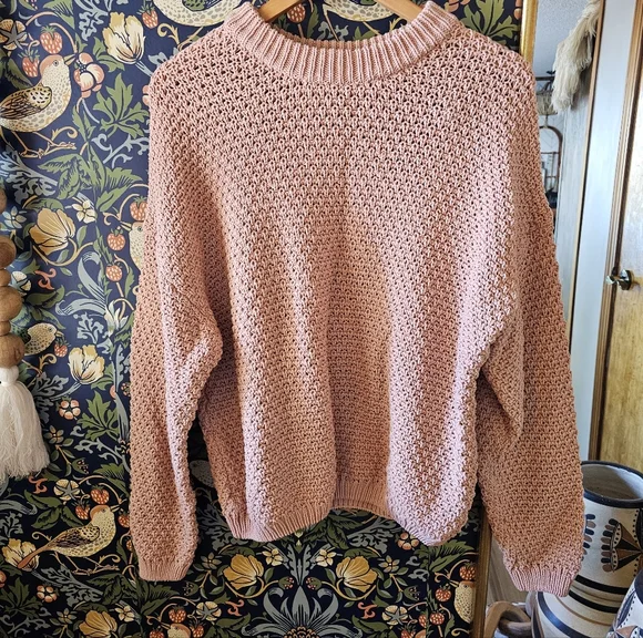 Univeral Thread Oversized Knit Sweater - Picture 2 of 5